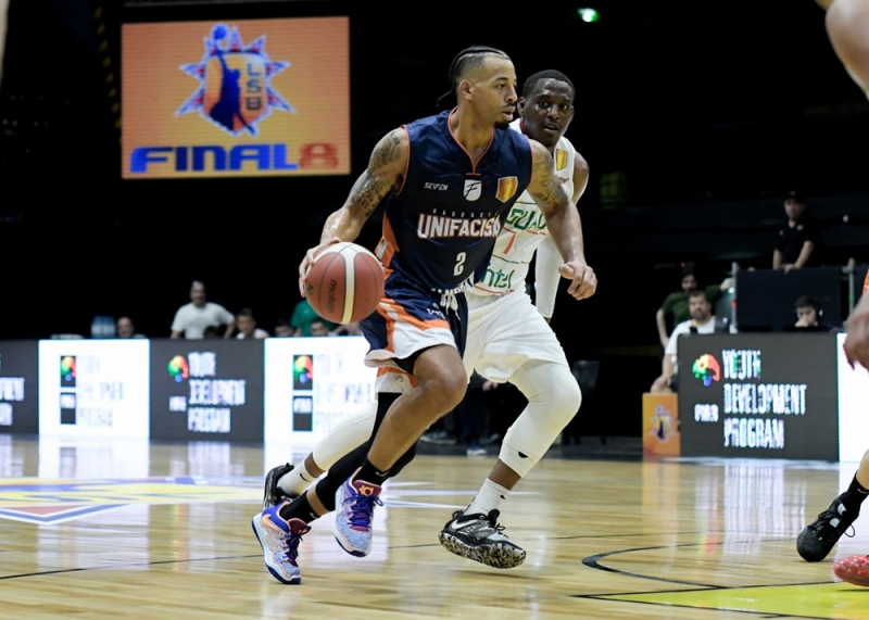 Basquete de Santos vence e avança nas quartas de final do